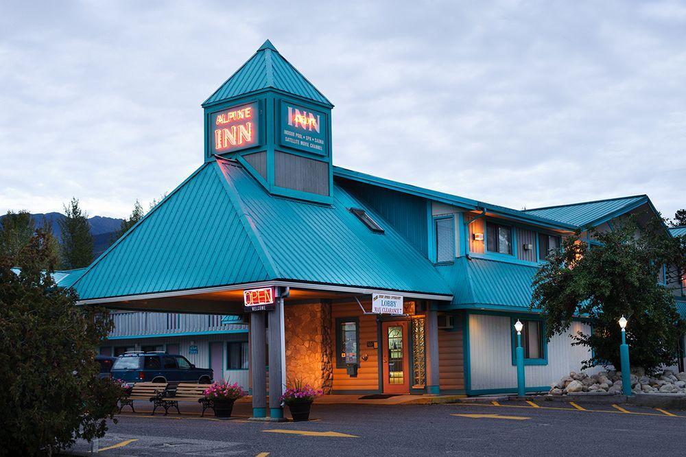 Alpine Inn Вейлмаунт Экстерьер фото